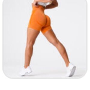 NVGTN Burnt orange contour seamless short
